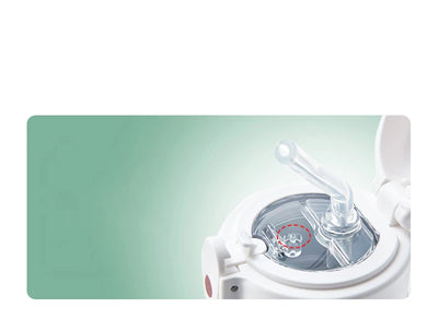 Close-up of GIANXI stainless steel insulated water bottle with a straw lid, showcasing the interior design and functionality.