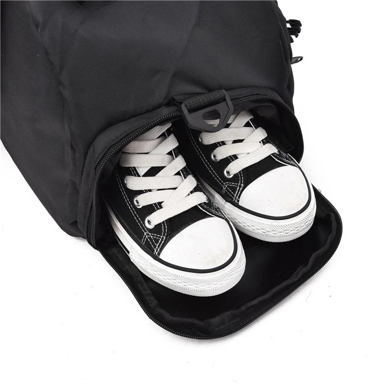 Gym bag with waterproof compartment showing sneakers, ideal for fitness, travel, and outdoor sports activities.
