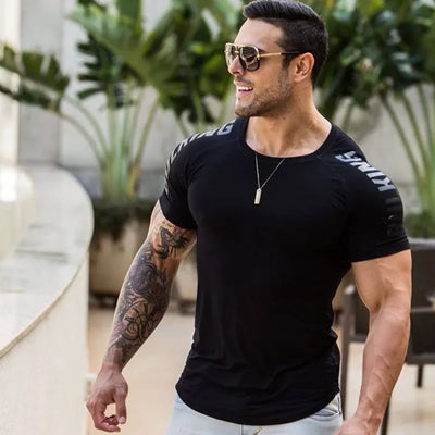 2024 men's black running sports t-shirt, short sleeves, quick dry, bodybuilding fitness top, stylish and comfortable.