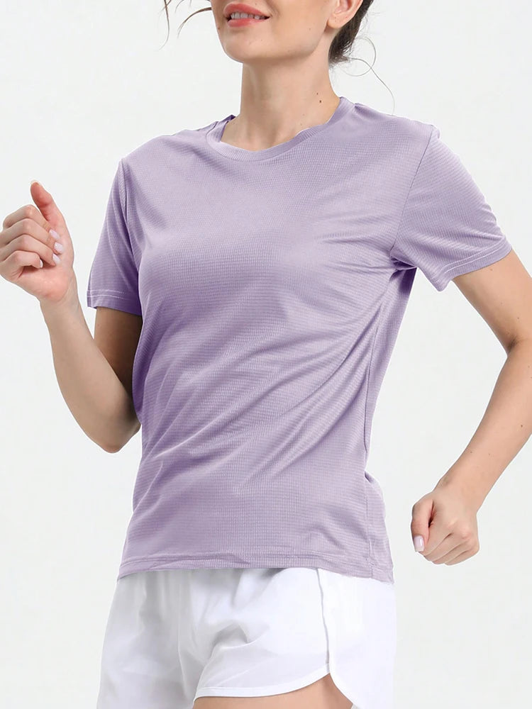 Women's ultralight quick dry sport t-shirt in lavender, ideal for running and gym activities, breathable and lightweight.