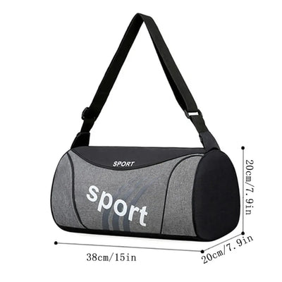 Durable gym bag in grey and black for men's sports, featuring adjustable shoulder strap and spacious design for workouts.