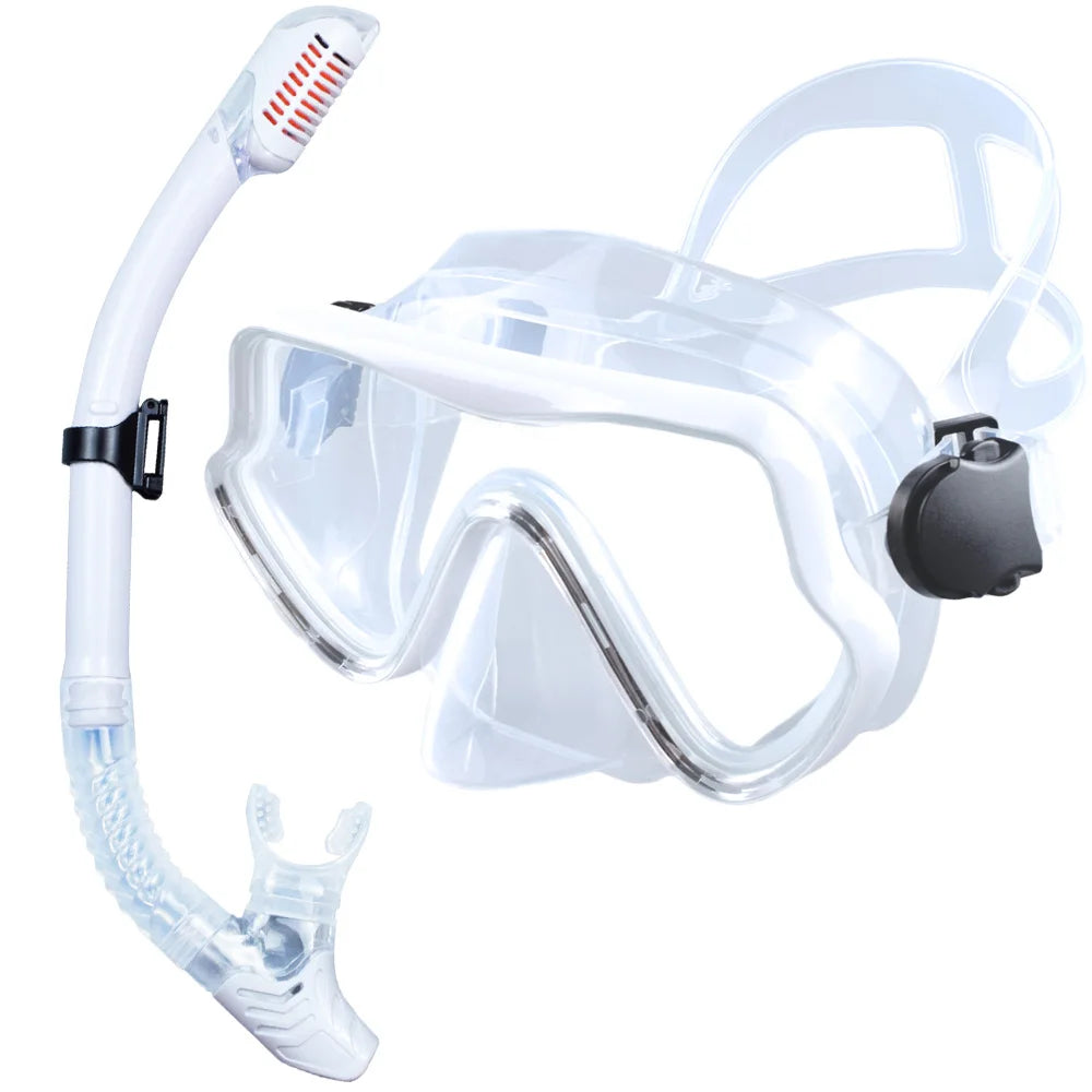 Scuba diving mask and snorkel set for adults, featuring tempered glass and a professional panoramic design for snorkeling.