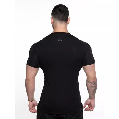 Men's 2024 black quick-dry running sports t-shirt, perfect for fitness and bodybuilding training.
