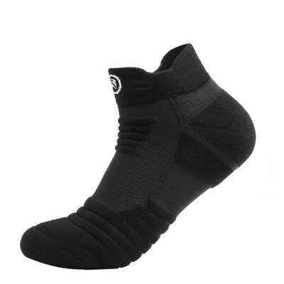 Elastic compression sports socks, breathable towel tube for men, ideal for basketball and active wear, in black color.