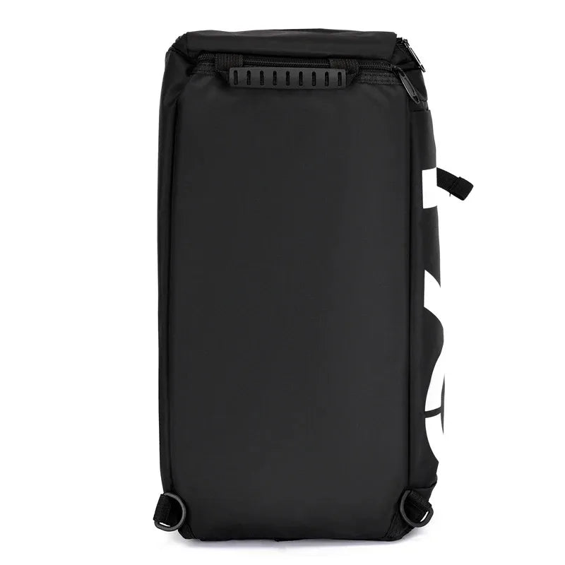 Waterproof gym bag in black nylon, portable and ultralight for outdoor fitness and travel, suitable for men and women.